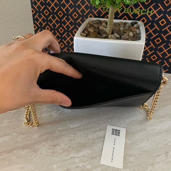 New , authentic tory burch crossbody - Picture 13 of 16